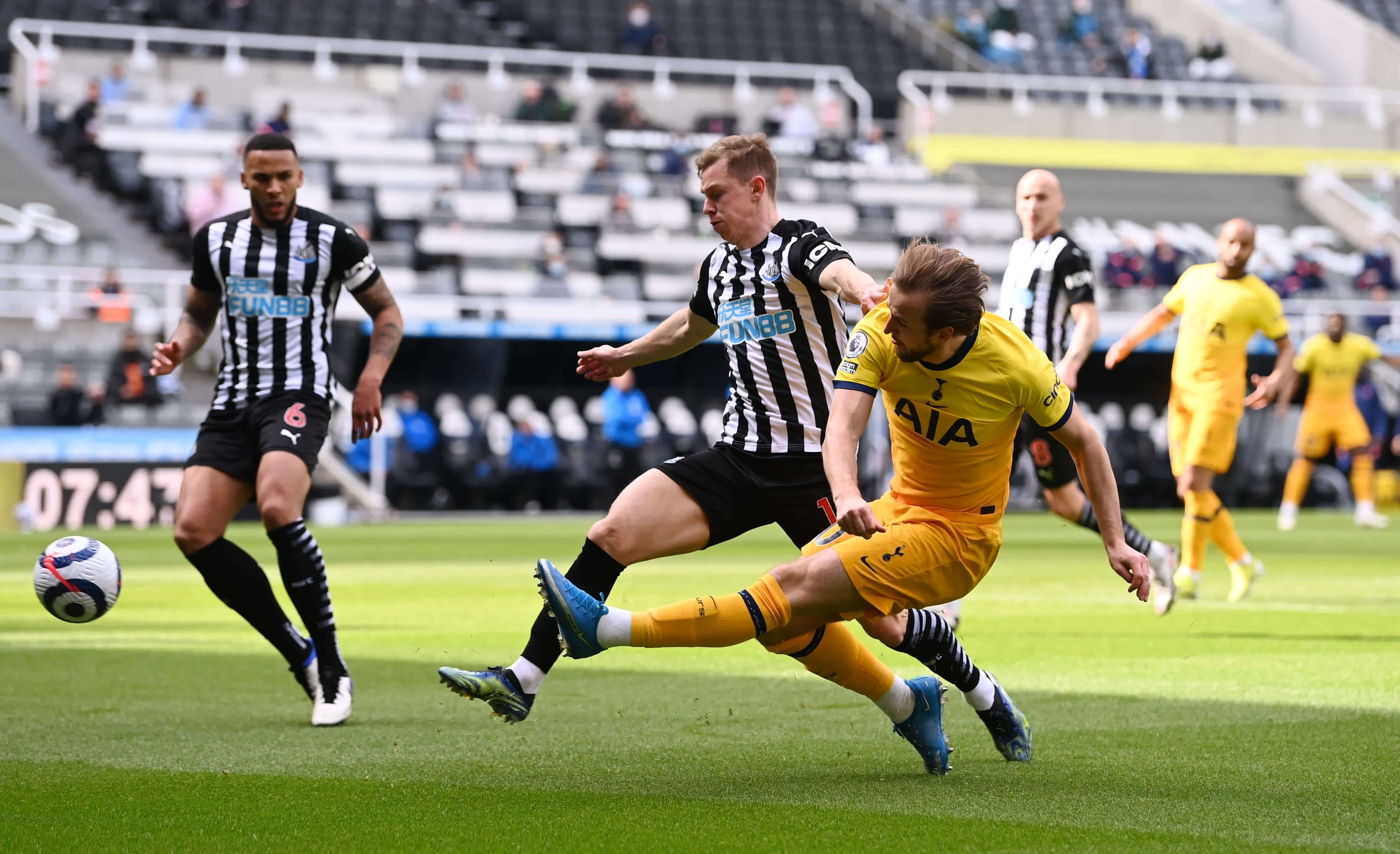 助她在紧张 助她在紧张