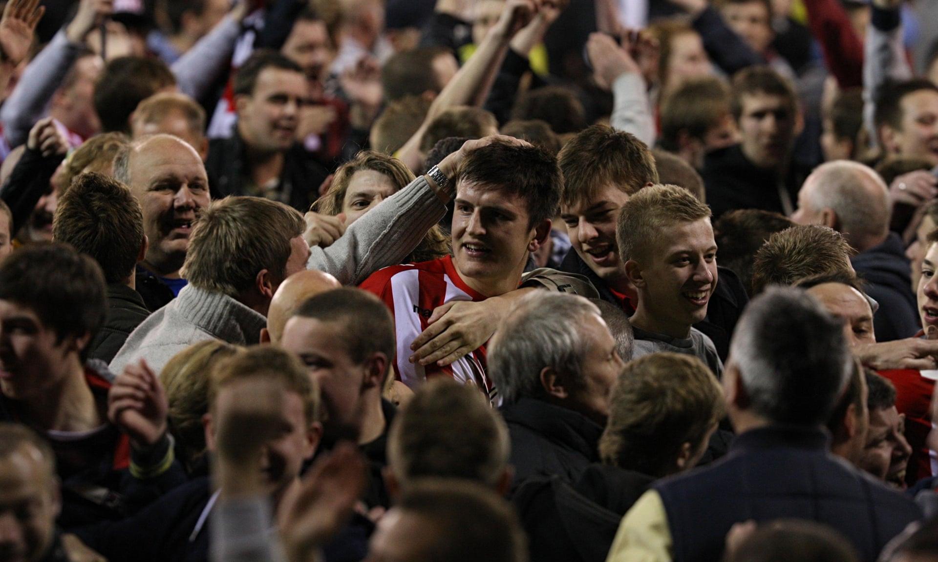 担起更多的 担起更多的