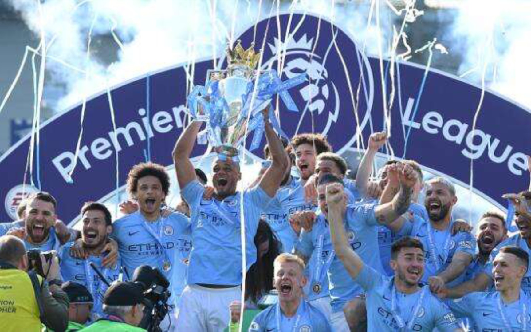 瓦球员德罗 瓦球员德罗